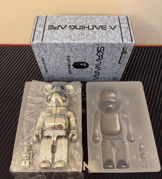 [WTS] BAPE x Hajime Sorayama Bearbrick 400% + 100% Set (Silver & Gold)