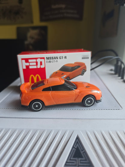 MCD TOMICA GTR