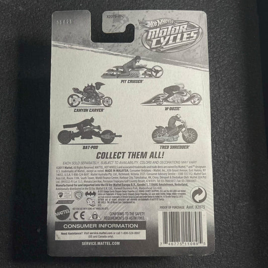 Hot Wheels Bat Pod Motorbike with Figure Batman Motor 2013 Motorcycles Collection Series Bat Pod with Bat Man Removeable Diecast Hot Wheels Batman Motorbike Batpod Diecast Hotwheels Bat Man Collections batmobile