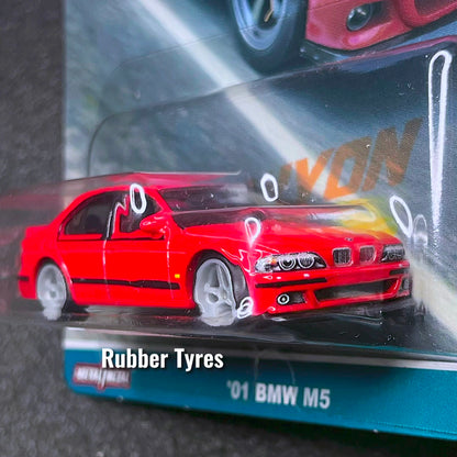 Hot Wheel BMW M5 2001 Red Model Canyon Warriors 2023 Premium Collections Series Hotwheels 01 BMW M5 E39 Diecast Classic BMW Kereta mainan BMW M5 Merah Hotwheel Premium Car Culture Hot Wheels BMW M5