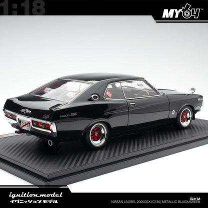 [Ignition Model] 1:18 Nissan Laurel 2000SGX (C130) - Metallic Black/Green