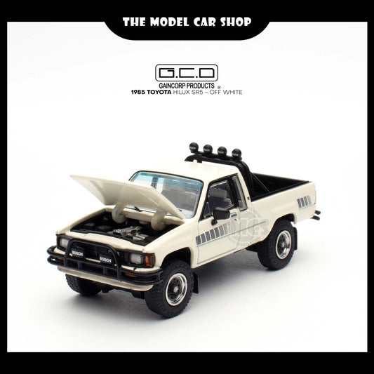 [GCD] 1985 Toyota Hilux SR5 - Off White (396)