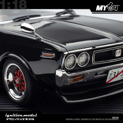 [Ignition Model] 1:18 Nissan Laurel 2000SGX (C130) - Metallic Black/Green
