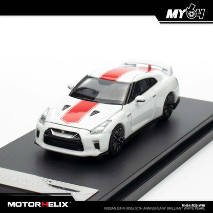 [Motorhelix] 1:64 Nissan GT-R (R35) 50th Anniversary - Brilliant White Pearl