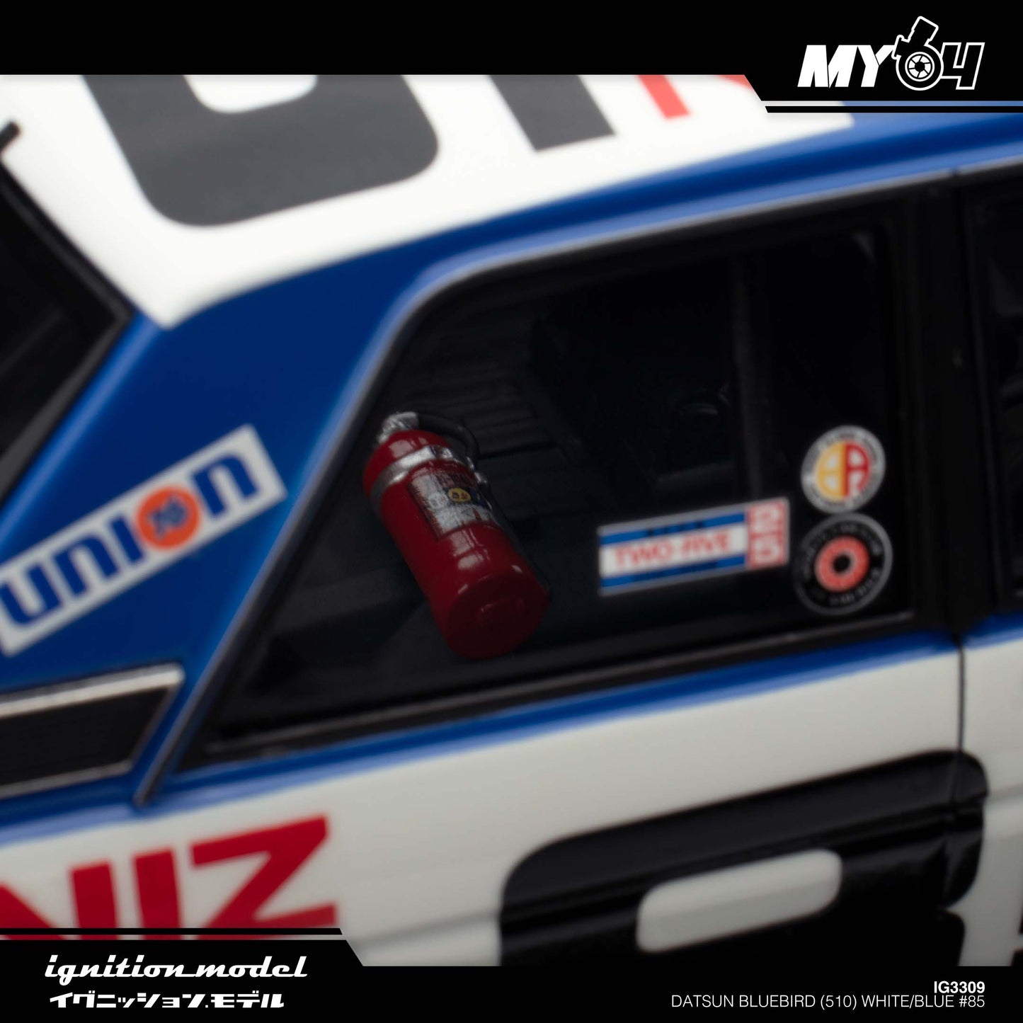 [Ignition Model] Datsun Bluebird (510) - White/Blue #85